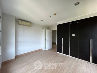 Wohnung zum Kauf mit 1 Zimmer in Bang Phlat, Bangkok