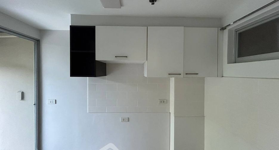 Wohnung zum Kauf mit 1 Zimmer in Bang Phlat, Bangkok