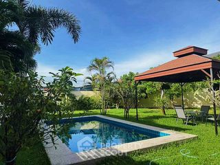 Haus zum Kauf mit 4 Zimmer in Bang Lamung, Chonburi