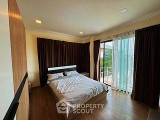 Haus zum Kauf mit 4 Zimmer in Bang Lamung, Chonburi