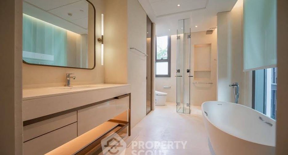 Condo en alquiler y en venta de 2 habitaciones en Pathum Wan, Bangkok