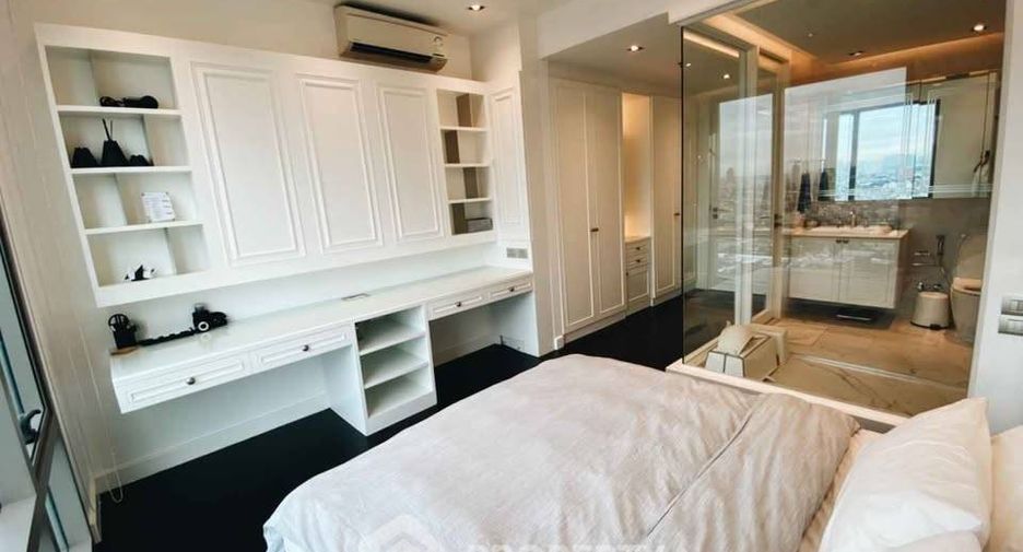 À louer et à vendre 2 chambres condo à Yan Nawa, Bangkok