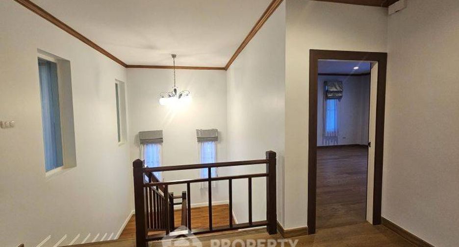 Haus zum Kauf mit 5 Zimmer in Si Racha, Chonburi