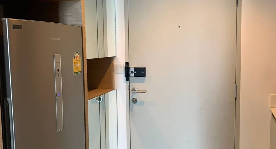 For sale 1 bed condo in Khlong San, Bangkok