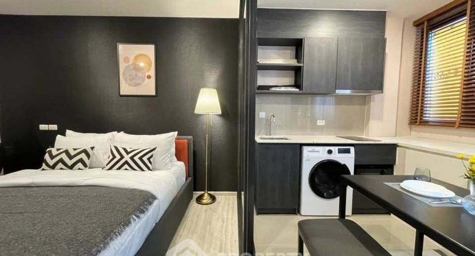 For sale 1 bed condo in Huai Khwang, Bangkok