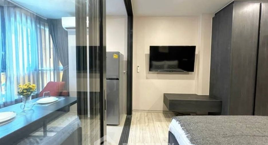For sale 1 bed condo in Huai Khwang, Bangkok
