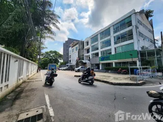 Casa adosada en venta de 3 habitaciones en Watthana, Bangkok