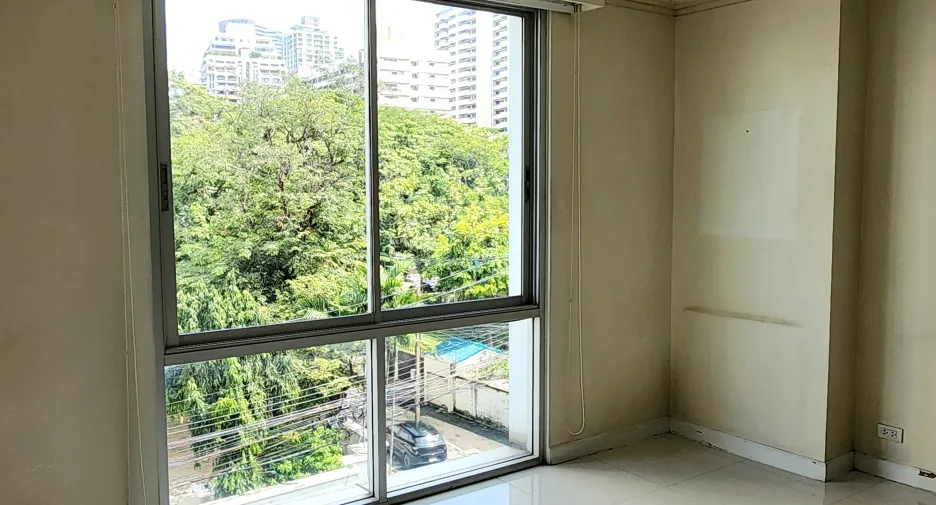 Casa adosada en venta de 3 habitaciones en Watthana, Bangkok