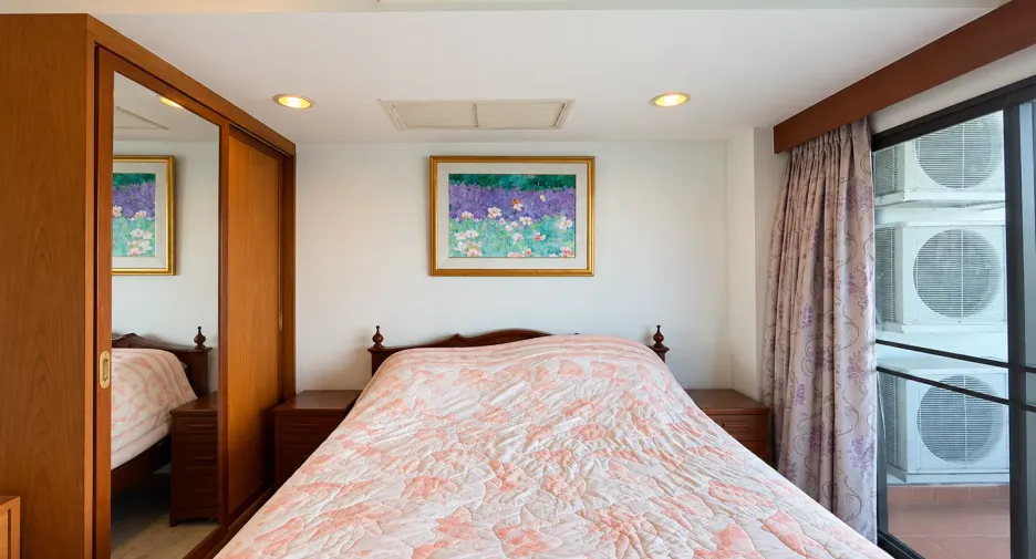 For rent 2 bedrooms condo in Hua Hin, Prachuap Khiri Khan