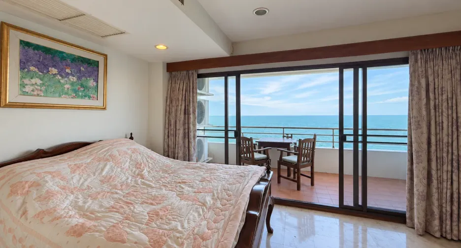For rent 2 bedrooms condo in Hua Hin, Prachuap Khiri Khan