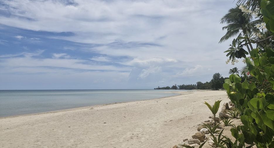 For sale 4 bedrooms villa in Ko Samui, Surat Thani