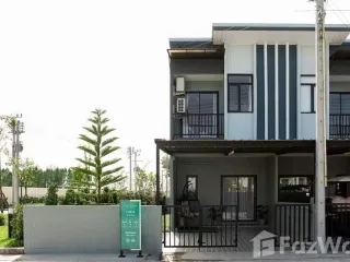 For sale 2 bedrooms townhouse in Si Racha, Chonburi