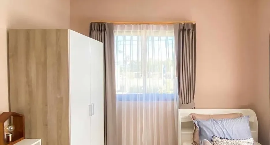 Reihenhaus zum Kauf mit 2 Zimmer in Si Racha, Chonburi