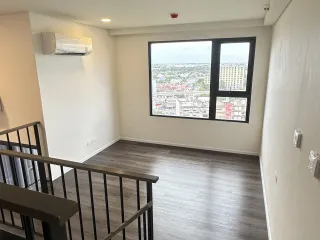 Condo en venta de 2 habitaciones en Khan Na Yao, Bangkok