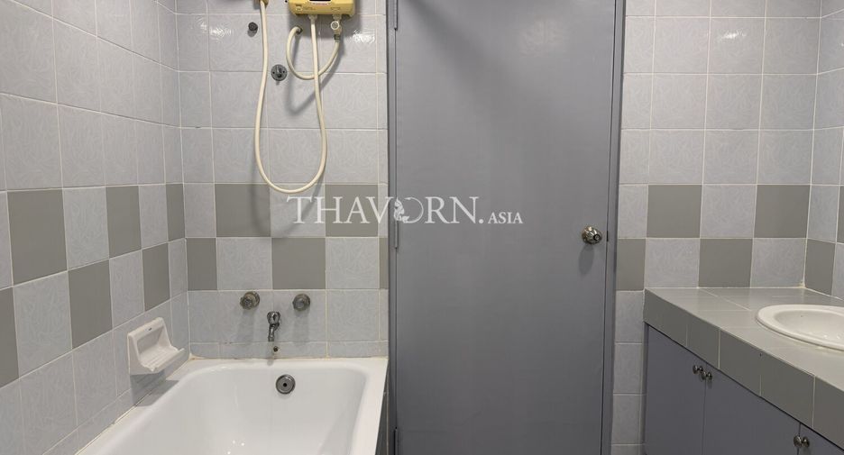 À vendre 2 chambres condo à Na Jomtien, Pattaya