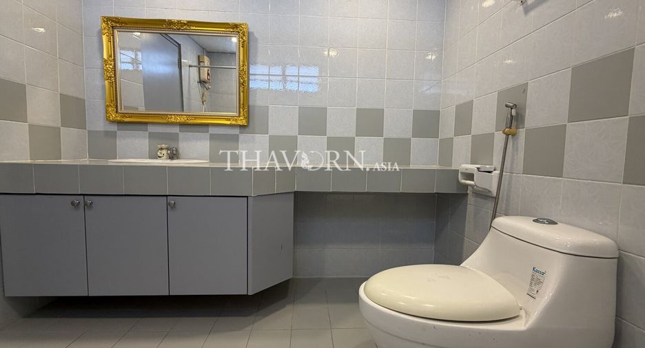 À vendre 2 chambres condo à Na Jomtien, Pattaya