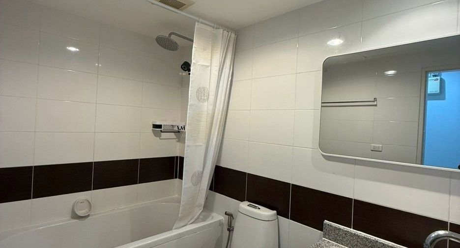 For rent 1 bed condo in Khlong Toei, Bangkok