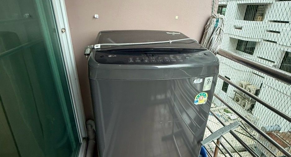 For rent 1 bed condo in Khlong Toei, Bangkok