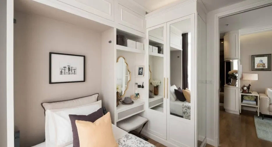 For rent 2 bedrooms condo in Khlong Toei, Bangkok