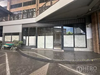 For rent retail Space in Khlong Toei, Bangkok