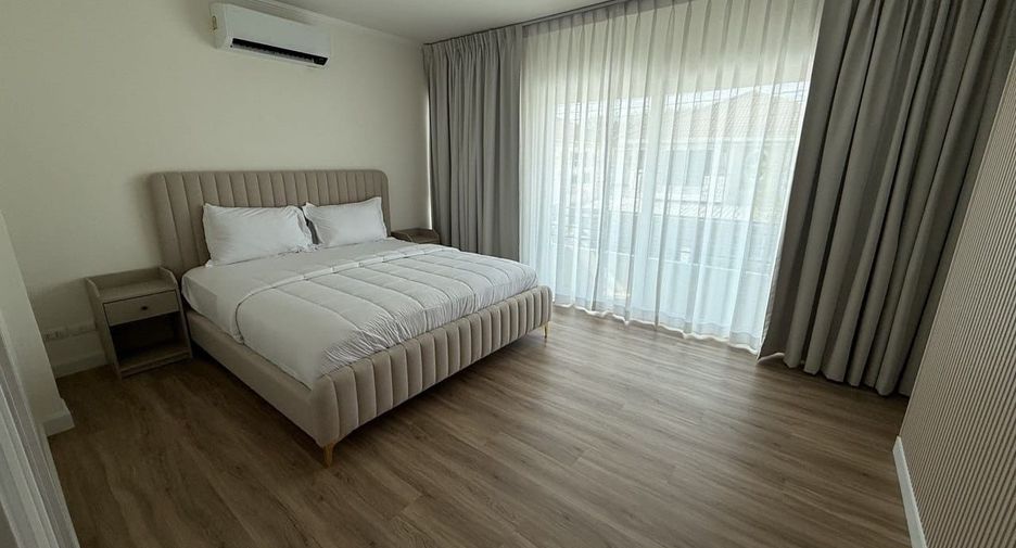 For sale 3 bedrooms house in Mueang Phuket, Phuket