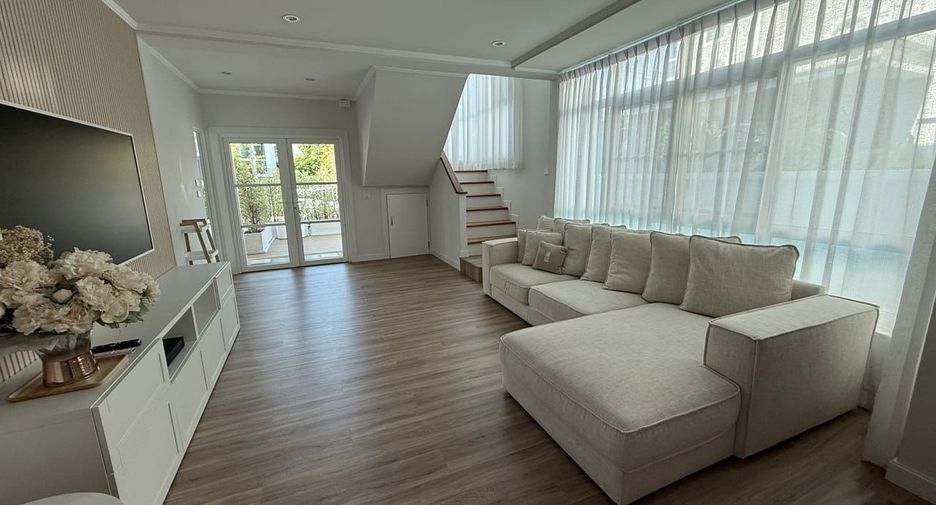 For sale 3 bedrooms house in Mueang Phuket, Phuket