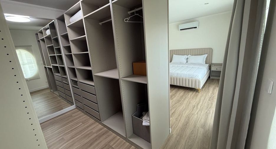 For sale 3 bedrooms house in Mueang Phuket, Phuket