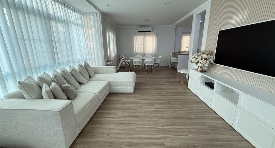 For sale 3 bedrooms house in Mueang Phuket, Phuket