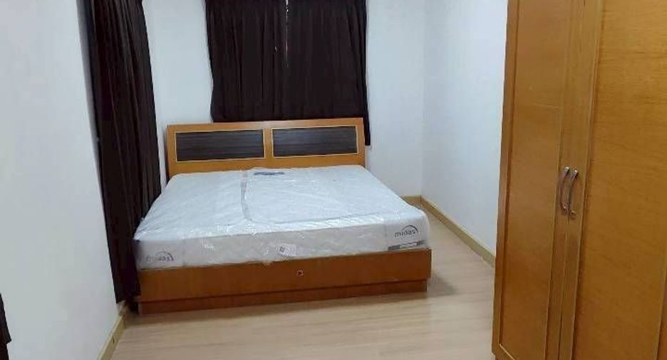 For rent 3 ベッドルーム townhouse in Bang Phli, Samut Prakan