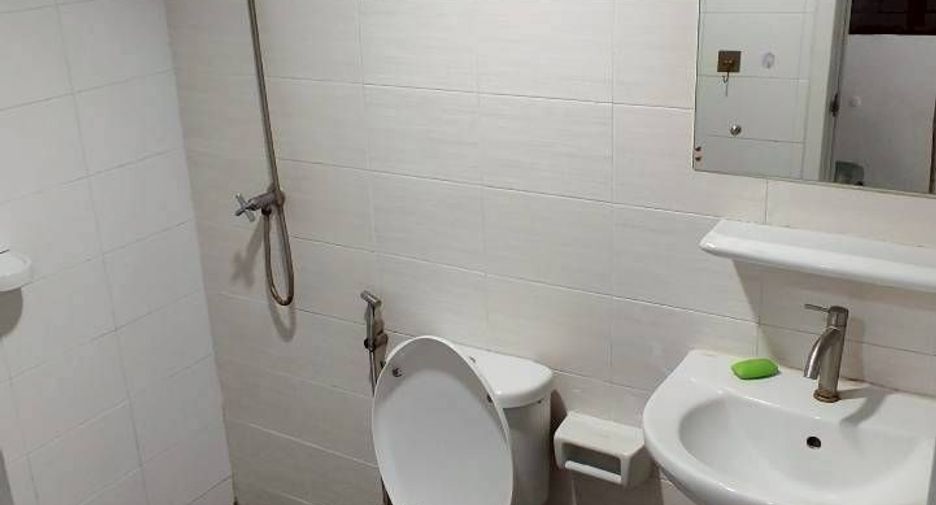 For rent 3 ベッドルーム townhouse in Bang Phli, Samut Prakan