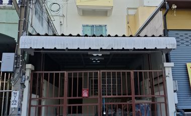 For sale 4 bedrooms townhouse in Bang Phli, Samut Prakan