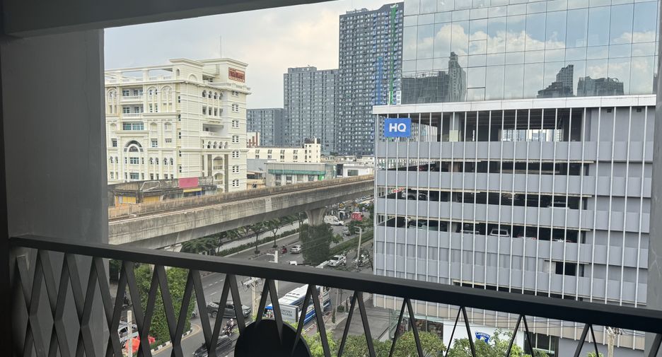 For rent 1 bed condo in Phra Khanong, Bangkok