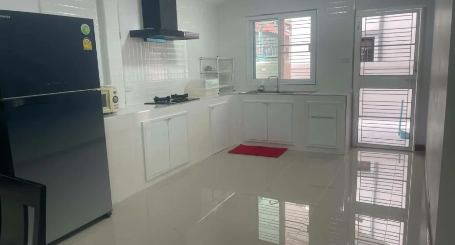 Haus zur Miete mit 4 Zimmer in Saraphi, Chiang Mai