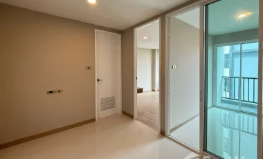 For sale 1 bed condo in Mueang Samut Prakan, Samut Prakan