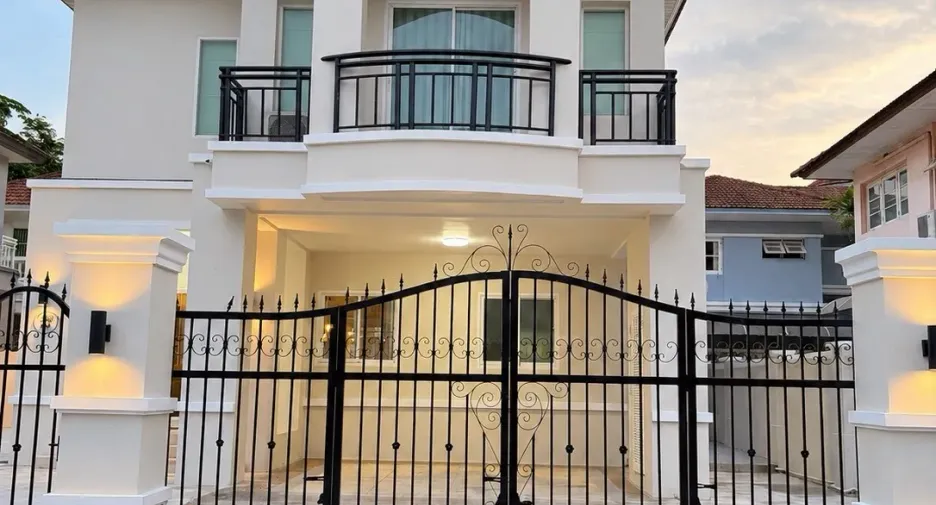 Casa en alquiler de 2 habitaciones en Thawi Watthana, Bangkok