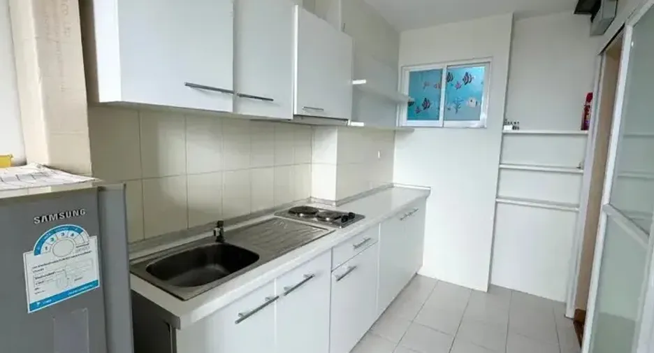 For rent 1 bed condo in Huai Khwang, Bangkok