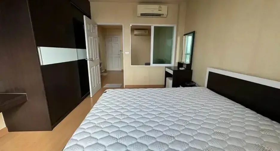 For rent 1 bed condo in Huai Khwang, Bangkok