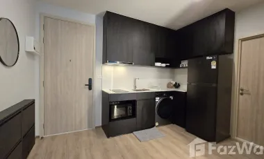 For rent 2 bedrooms condo in Huai Khwang, Bangkok