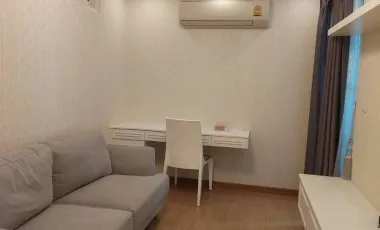 Condo en alquiler de 2 habitaciones en Pom Prap Sattru Phai, Bangkok