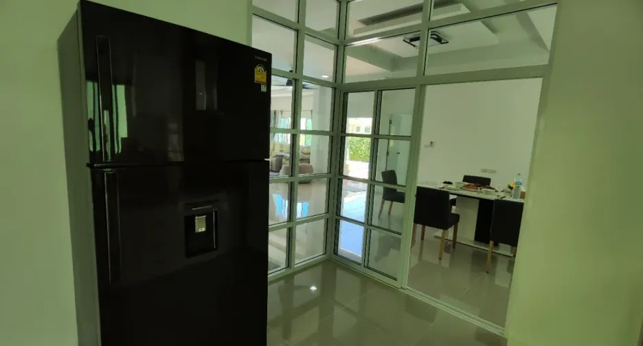 For sale 4 bedrooms house in Bang Lamung, Chonburi