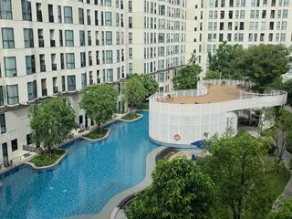 For sale 2 ベッドルーム condo in Mueang Samut Prakan, Samut Prakan