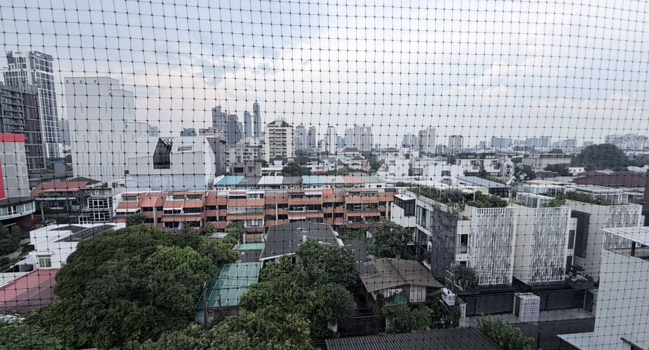 For rent 1 bed condo in Watthana, Bangkok