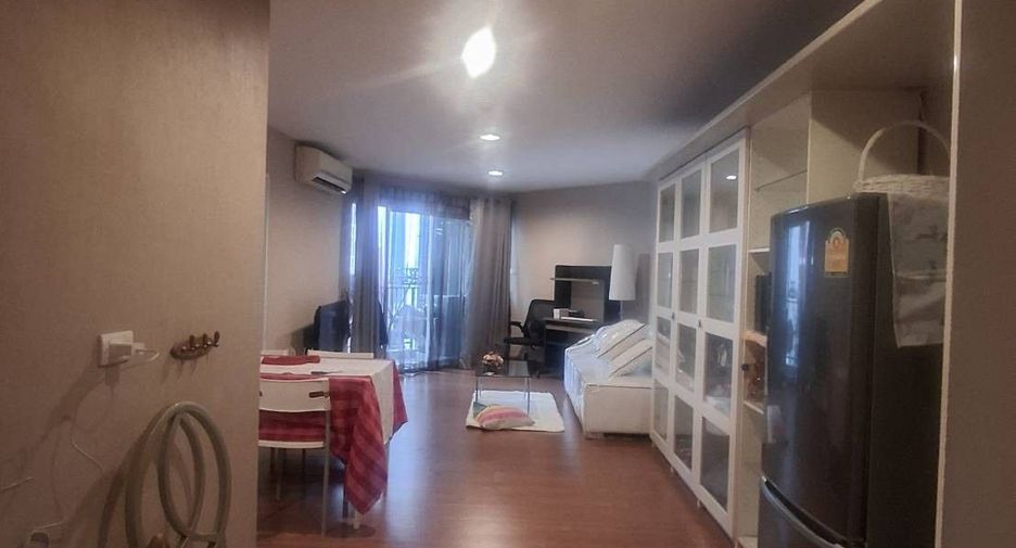 For sale and for rent 2 bedrooms condo in Huai Khwang, Bangkok
