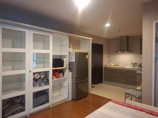 À vendre et à louer 2 chambres condo à Huai Khwang, Bangkok