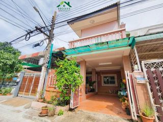 Reihenhaus zum Kauf mit 2 Zimmer in Mueang Samut Prakan, Samut Prakan