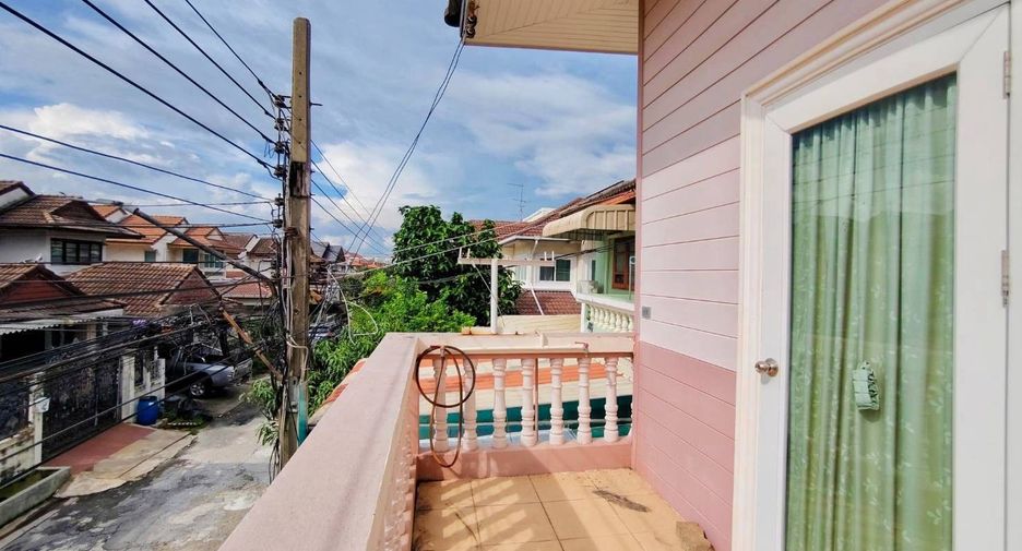 Reihenhaus zum Kauf mit 2 Zimmer in Mueang Samut Prakan, Samut Prakan