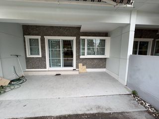 For rent 3 ベッドルーム townhouse in Mueang Samut Prakan, Samut Prakan