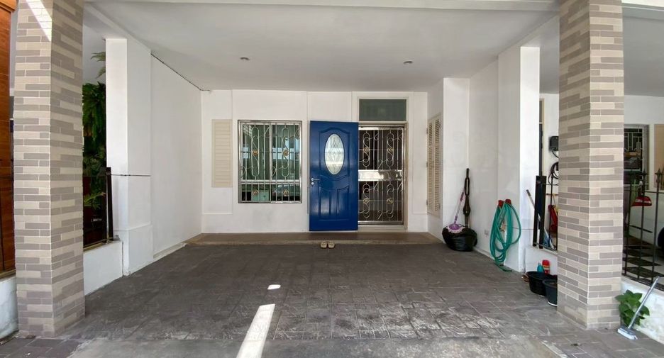 Reihenhaus zur Miete und zum Kauf mit 3 Zimmer in Bangkok Yai, Bangkok