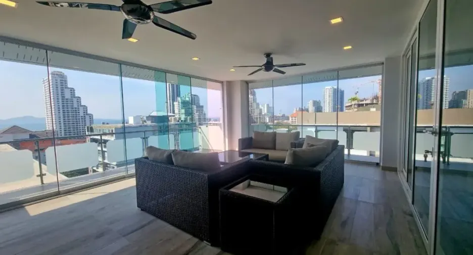 Condo en venta de 4 habitaciones en Bang Lamung, Chonburi
