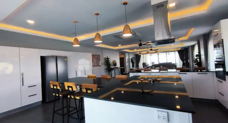 Condo en venta de 4 habitaciones en Bang Lamung, Chonburi